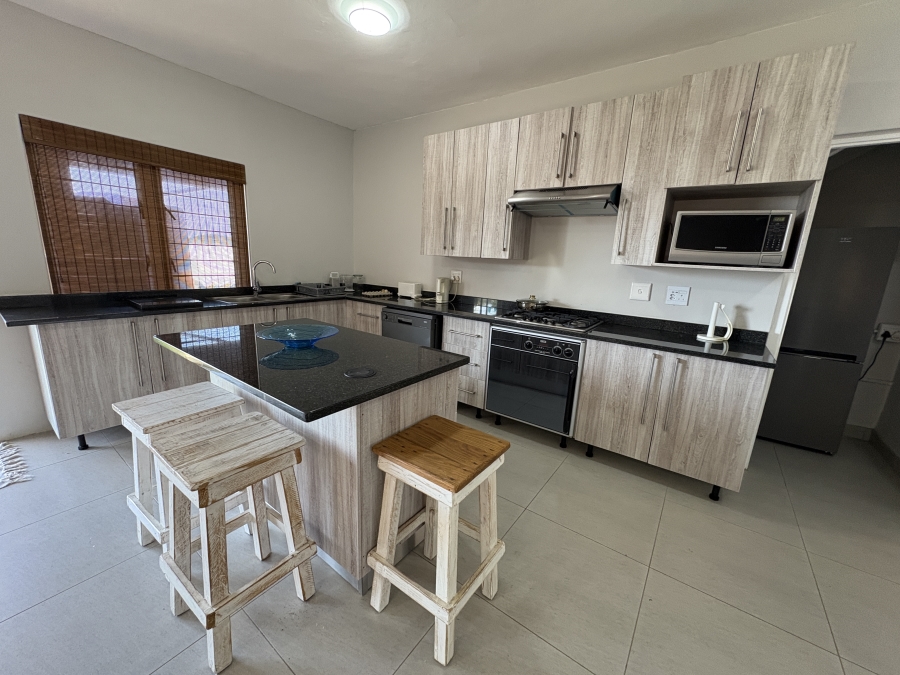 6 Bedroom Property for Sale in Cintsa East Eastern Cape